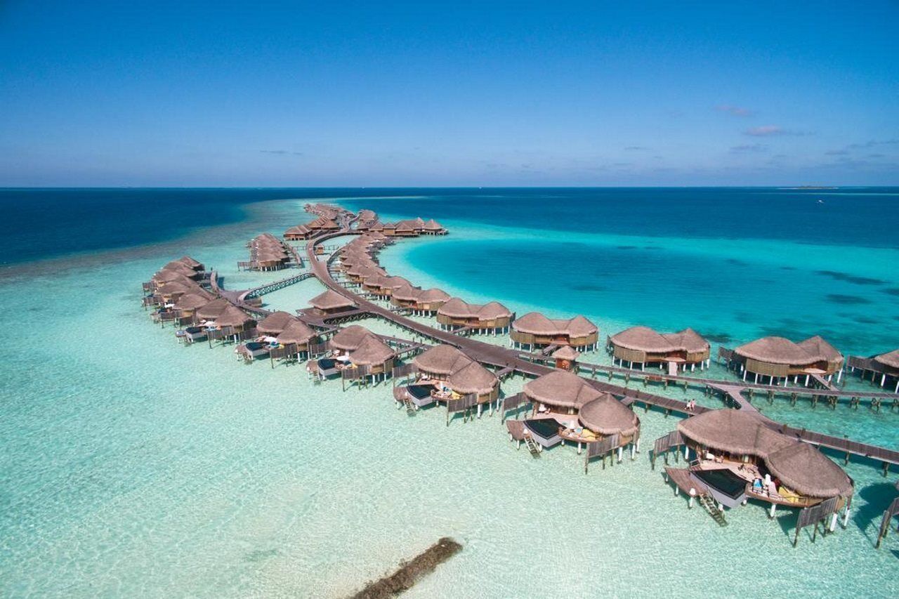 Rezort Constance Halaveli 5*
